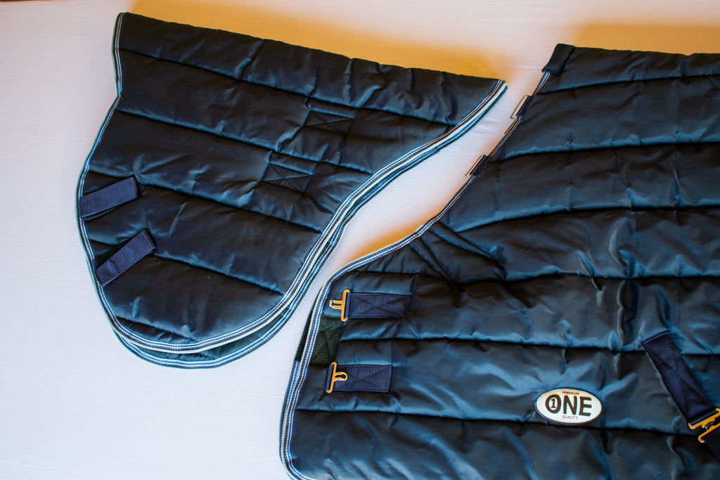 STALDEKEN  420D MET AFNEEMBAAR NEKSTUK