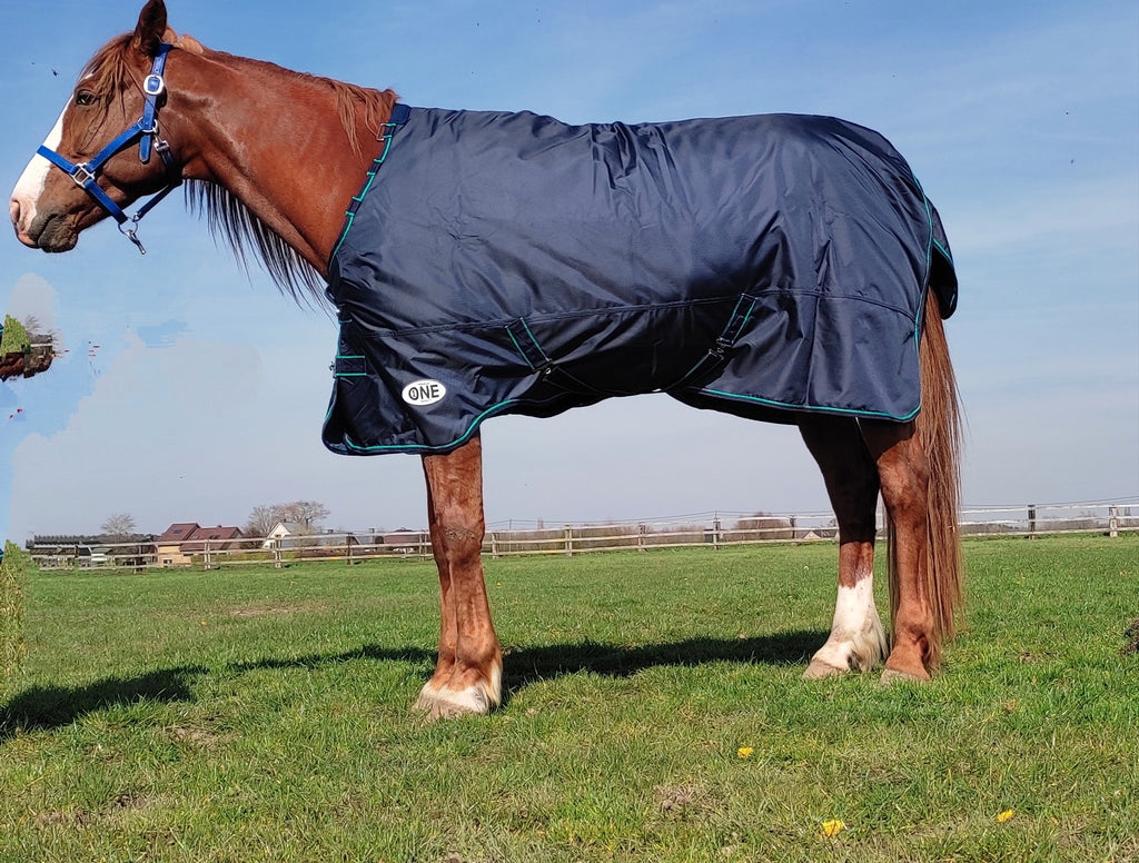 WINTERDEKEN EXTREEM OUTDOOR 1680D KOMPLEET MET AFNEEMBAAR NEKSTUK