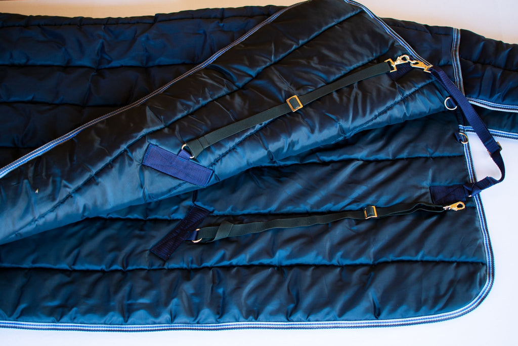 STALDEKEN  420D MET AFNEEMBAAR NEKSTUK